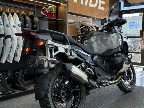 2025 BMW Motorrad 2025 Bmw 1300CC R 1300 GS Adventure Triple Black BLACK STORM METALLIC