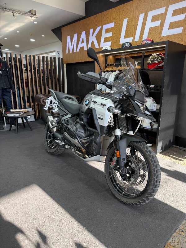 2025 BMW Motorrad 2025 Bmw 1300CC R 1300 GS Adventure Triple Black BLACK STORM METALLIC