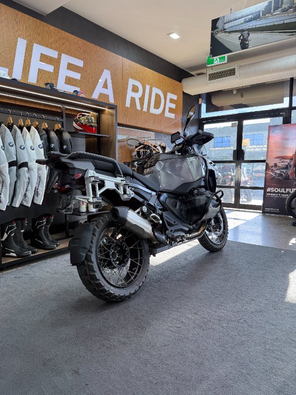 2025 BMW Motorrad 2025 Bmw 1300CC R 1300 GS Adventure Triple Black BLACK STORM METALLIC