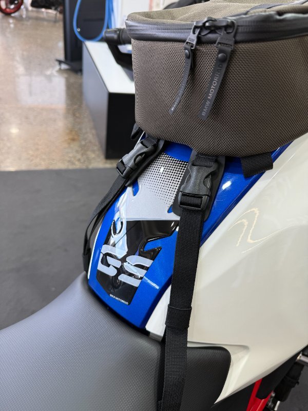 2025 BMW Motorrad 2025 Bmw 310CC G 310 GS Polar White/Racing Blue Metall