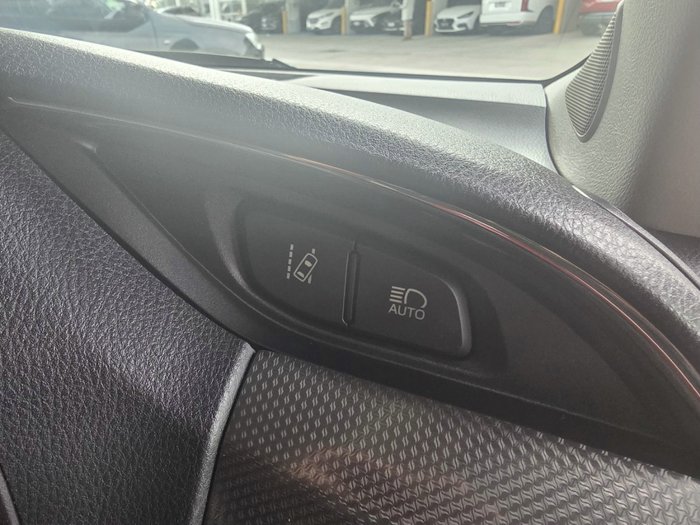 2017 Toyota Yaris ZR