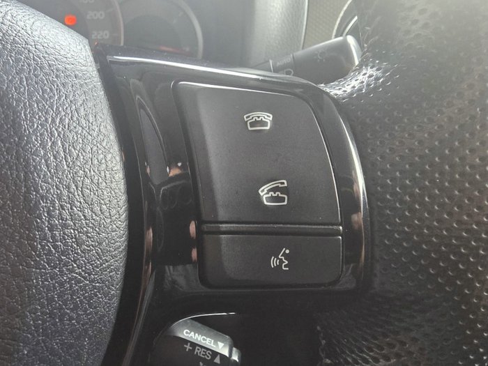 2017 Toyota Yaris ZR