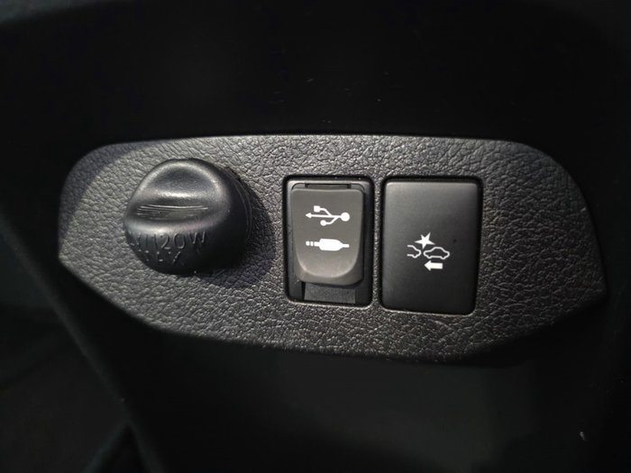 2017 Toyota Yaris ZR