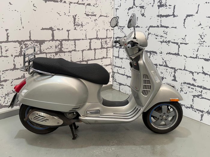 2008 Vespa GTV 250ie GTV Silver