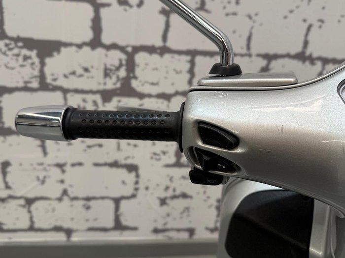 2008 Vespa GTV 250ie GTV Silver