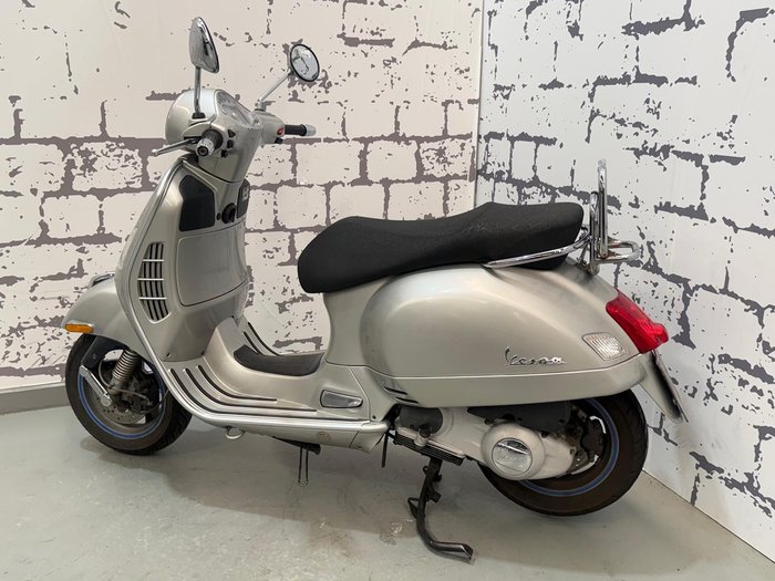 2008 Vespa GTV 250ie GTV Silver
