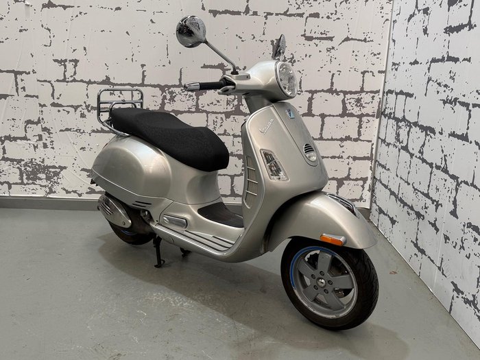 2008 Vespa GTV 250ie GTV Silver