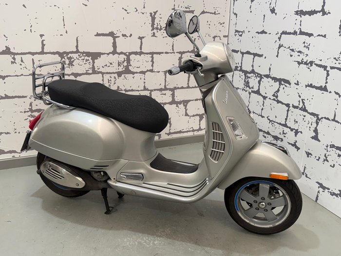 2008 Vespa GTV 250ie GTV Silver