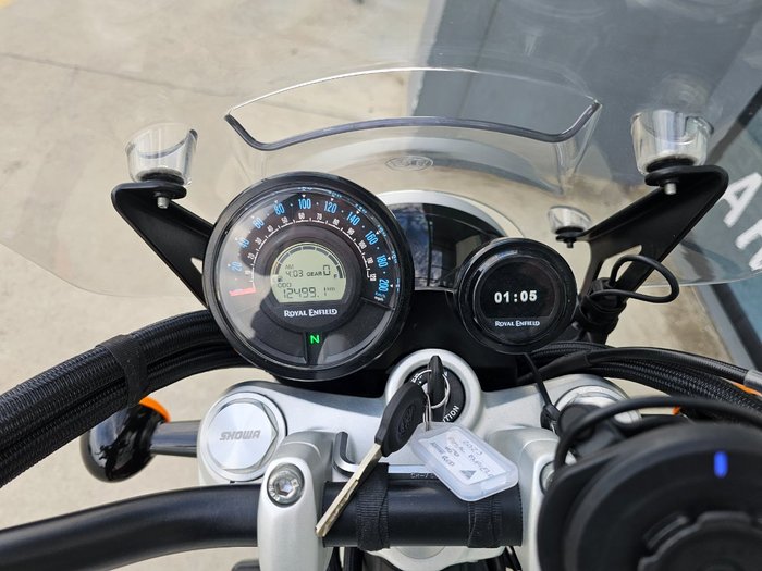 2023 ROYAL ENFIELD (SEE ALSO ENFIEL SUPER METEOR 650 Red