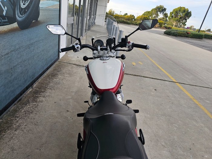 2023 ROYAL ENFIELD (SEE ALSO ENFIEL SUPER METEOR 650 Red