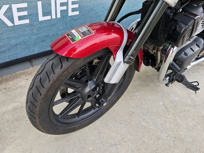 2023 ROYAL ENFIELD (SEE ALSO ENFIEL SUPER METEOR 650 Red