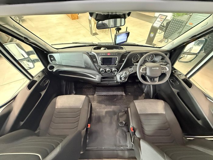 2025 JB Motorhomes Touring Queen