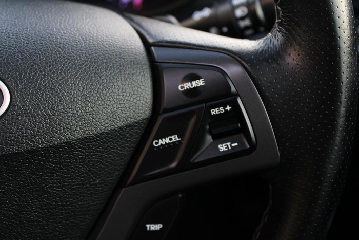 2017 Hyundai Veloster SR Turbo FS5 Series II White Crystal