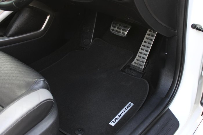 2017 Hyundai Veloster SR Turbo FS5 Series II White Crystal