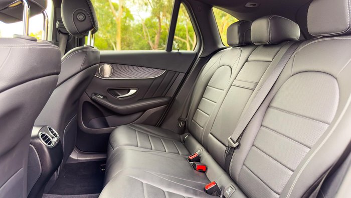 2021 Mercedes-Benz GLC-Class GLC300