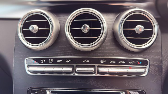 2019 Mercedes-Benz GLC-Class GLC200