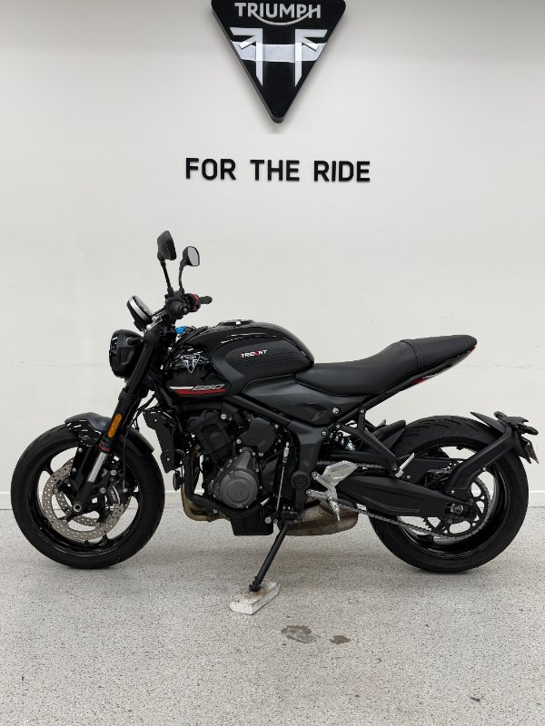 2025 Triumph 2025 TRIUMPH 660CC TRIDENT LAMS Black