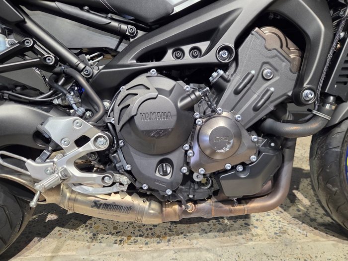 2016 Yamaha MT-09 SILVER