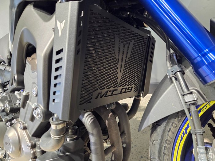 2016 Yamaha MT-09 SILVER