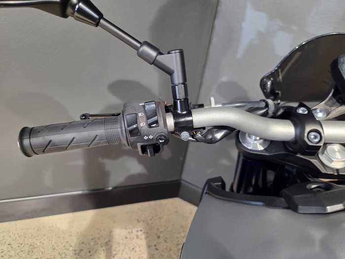 2016 Yamaha MT-09 SILVER