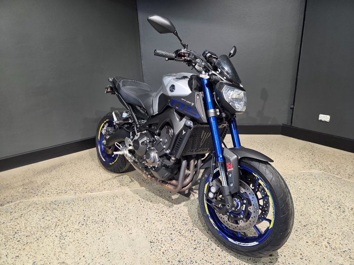 2016 Yamaha MT-09 SILVER
