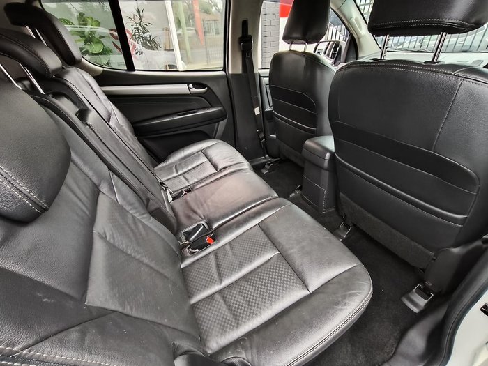 2015 Isuzu MU-X LS-T MY15 4x2 Silky White