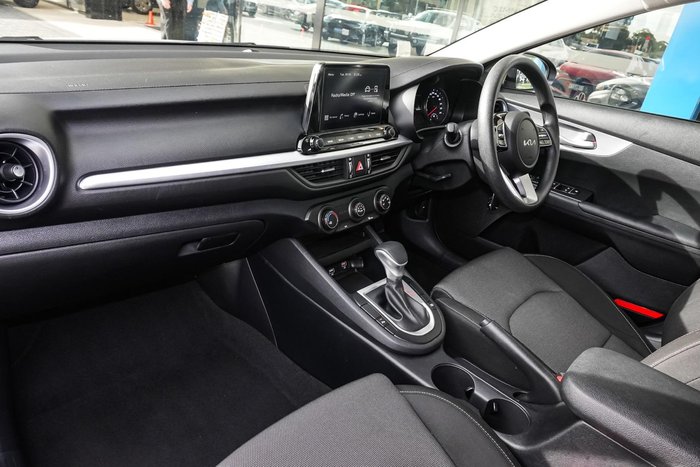 2024 Kia Cerato S