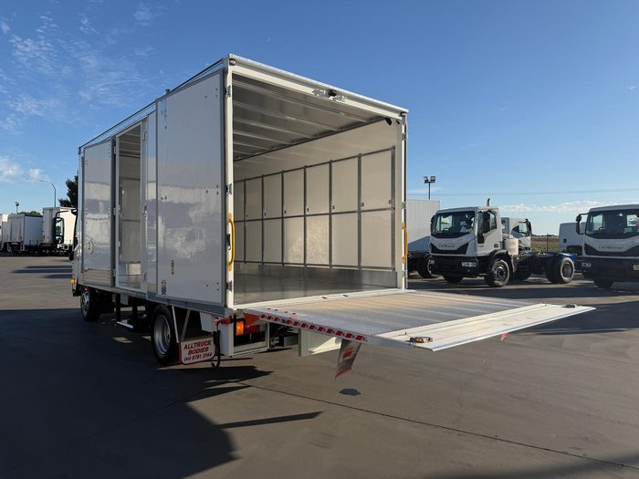 2025 Isuzu N Series NPR 75-190