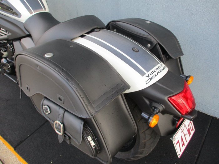 2022 Kawasaki VULCAN S BLIZZARD WHITE/CARBON GREY