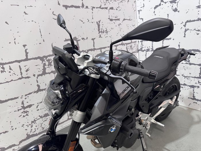 2025 BMW F 900 R Triple Black F 900 Black