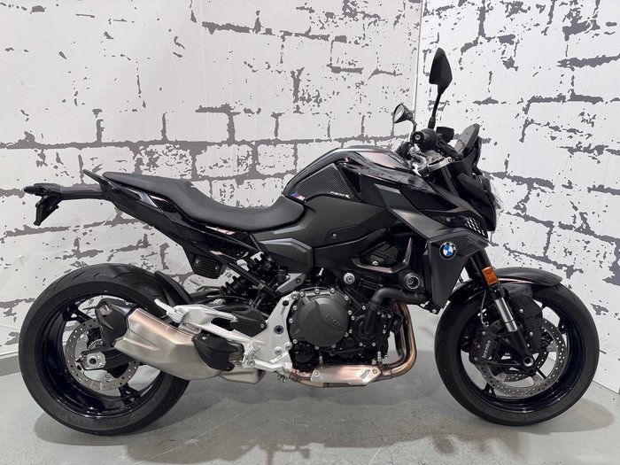 2025 BMW F 900 R Triple Black F 900 Black