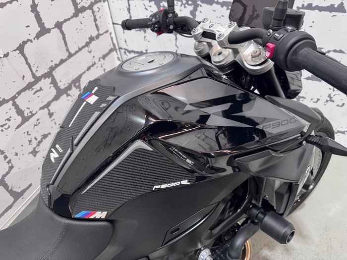 2025 BMW F 900 R Triple Black F 900 Black