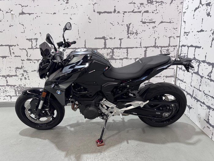 2025 BMW F 900 R Triple Black F 900 Black
