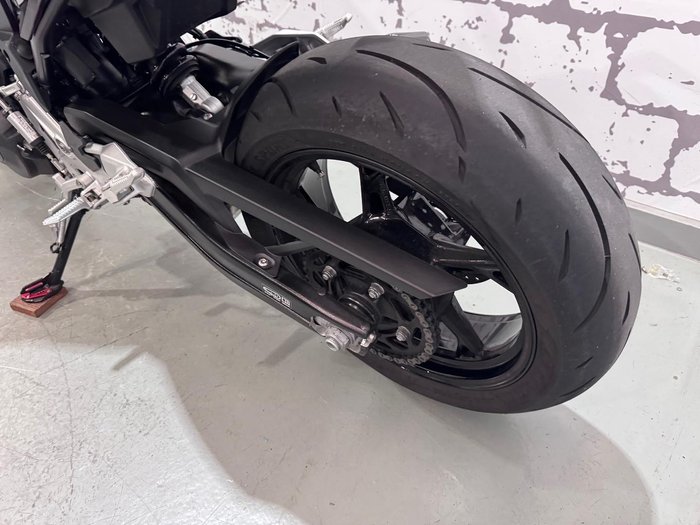 2025 BMW F 900 R Triple Black F 900 Black