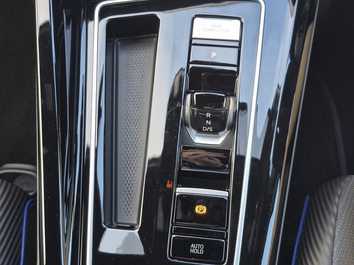 2024 Volkswagen Golf R 8 MY24 Four Wheel Drive Pure White