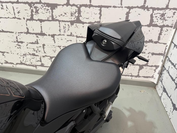 2024 Yamaha YZF-R7 HO YZF-R Black