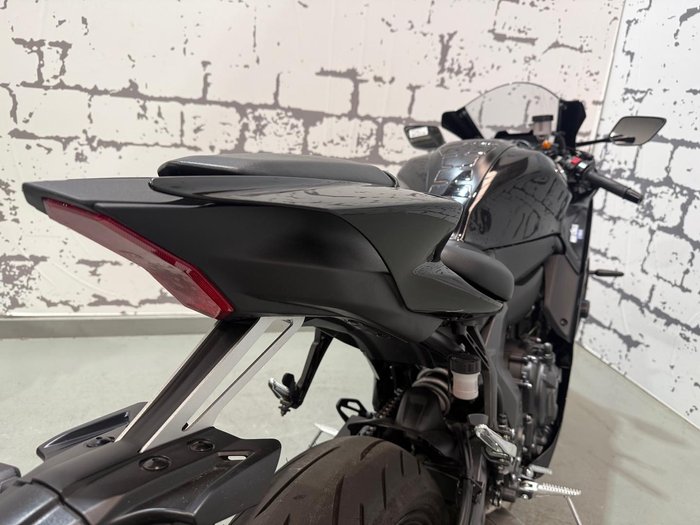 2024 Yamaha YZF-R7 HO YZF-R Black