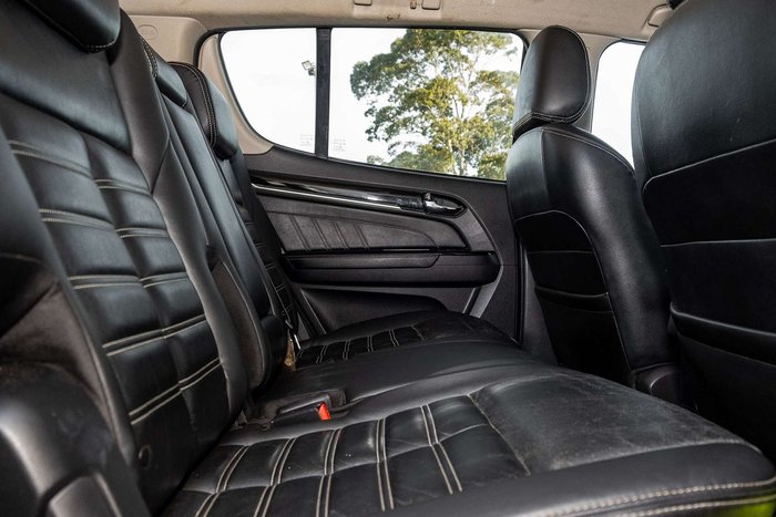 2019 Isuzu MU-X LS-T