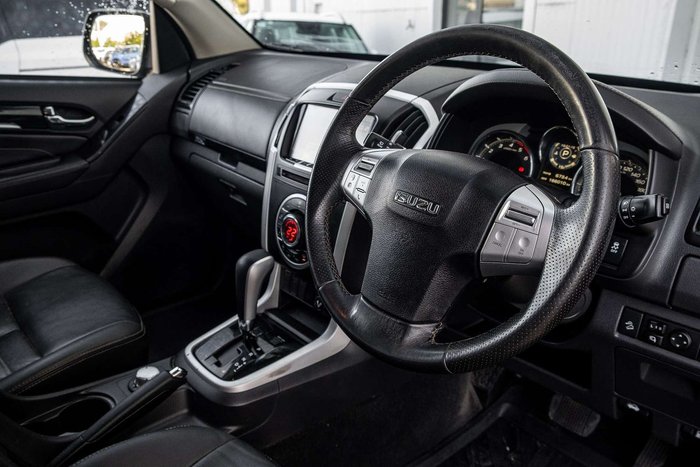 2019 Isuzu MU-X LS-T