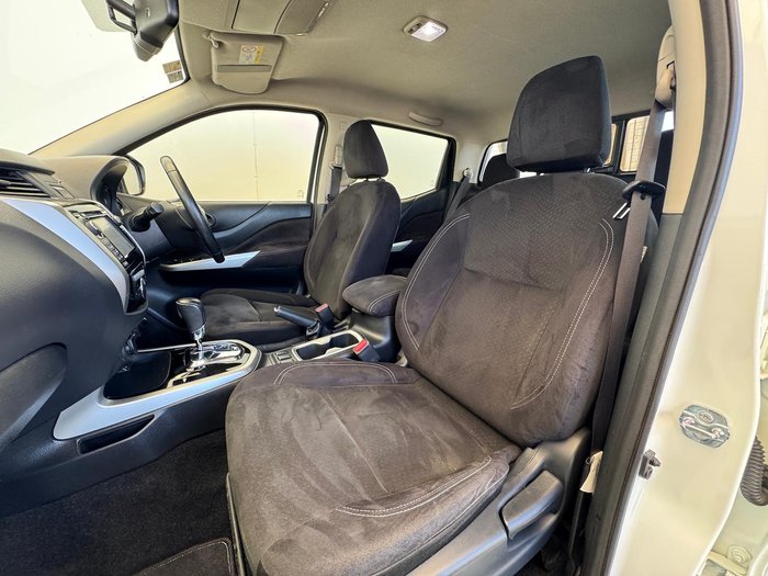 2018 Nissan Navara ST-X