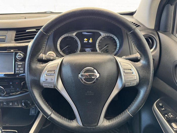 2018 Nissan Navara ST-X