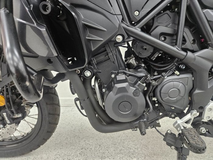 2022 Benelli TRK 502X (ABS) grey