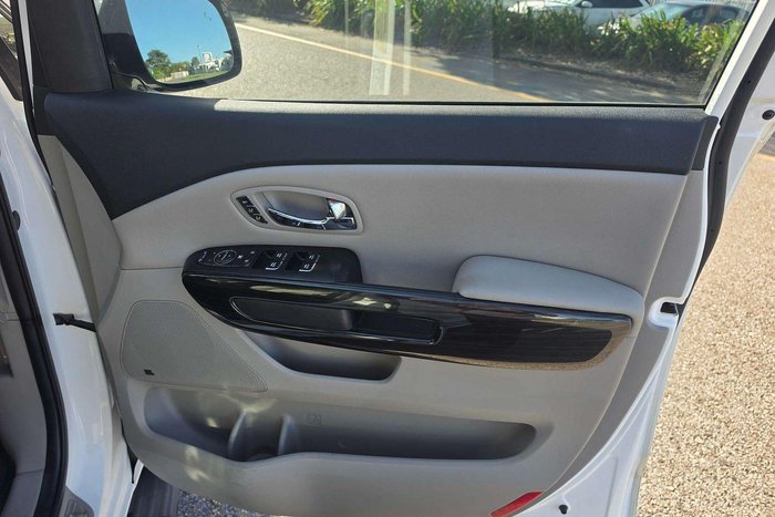 2019 Kia Carnival Platinum YP MY20 White