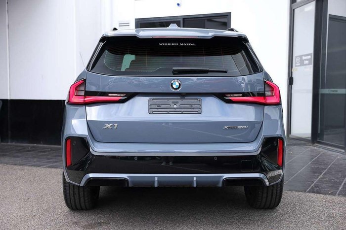2023 BMW X1 xDrive20i M Sport