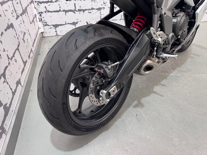 2024 Triumph Daytona 660 LAMS Daytona White