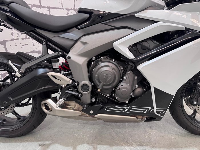 2024 Triumph Daytona 660 LAMS Daytona White