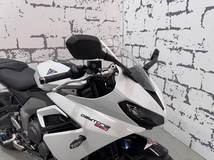 2024 Triumph Daytona 660 LAMS Daytona White