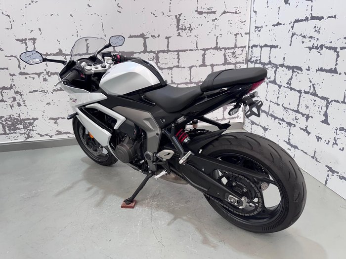 2024 Triumph Daytona 660 LAMS Daytona White