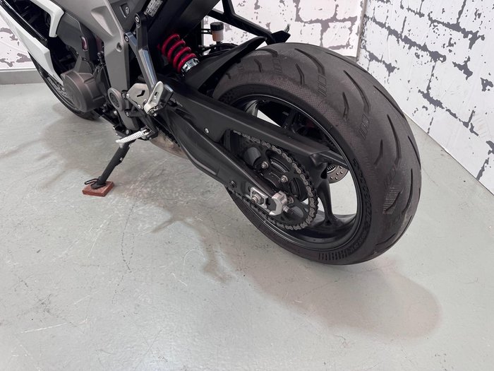 2024 Triumph Daytona 660 LAMS Daytona White