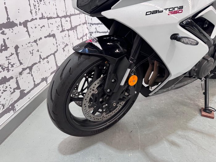 2024 Triumph Daytona 660 LAMS Daytona White